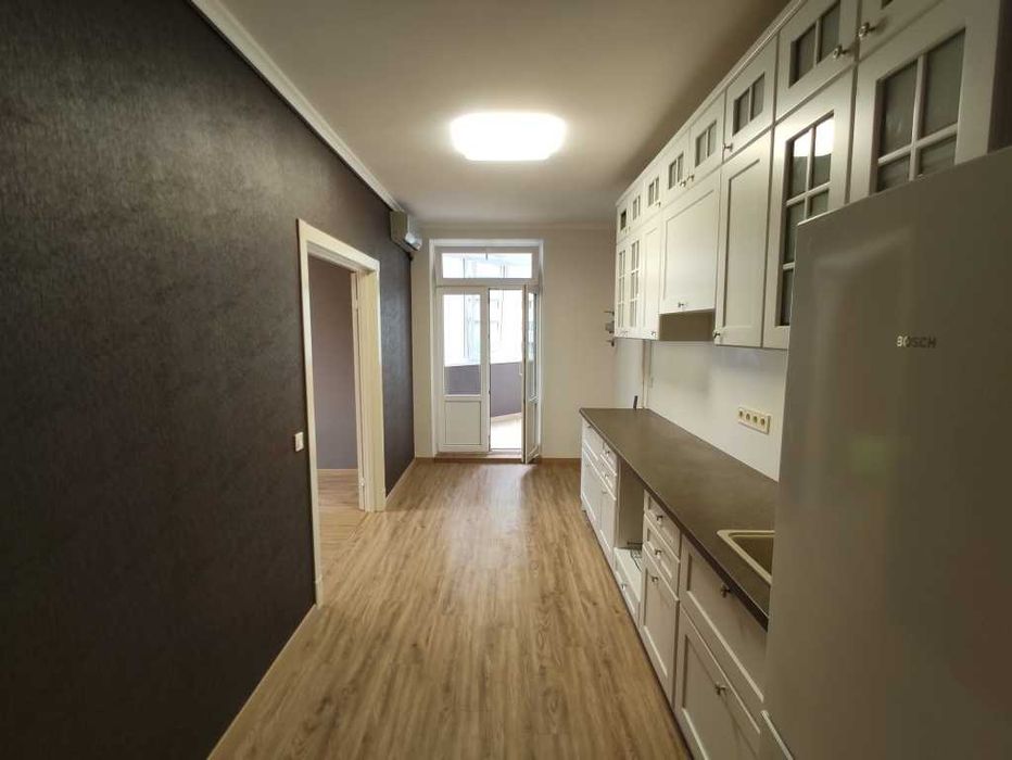 Продаж 4-к квартири. Раїси Окіпної, 8. 3 пов. Русанівка. Лівобережна