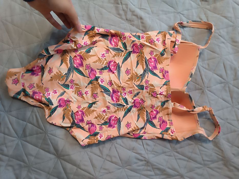 Купальник сдельный цветочный принт размер L - XL