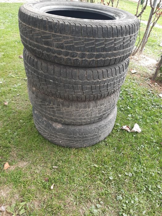 Зимня резина 195,65,15