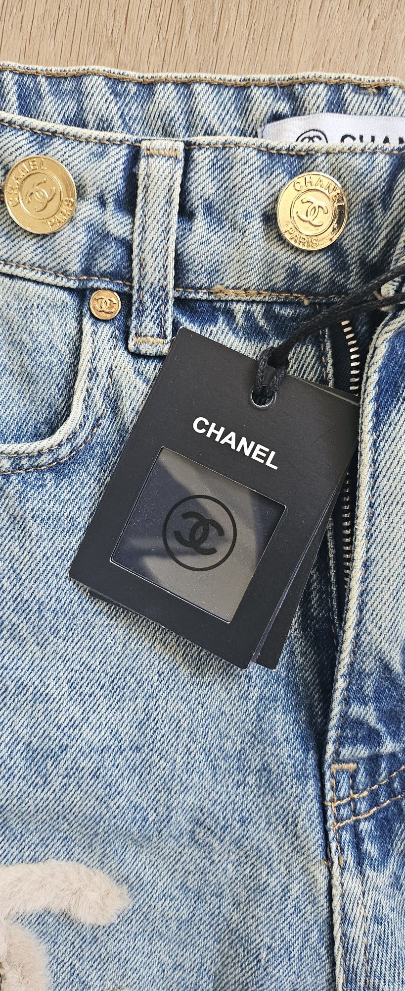 Spodenki dzinsowe chanel