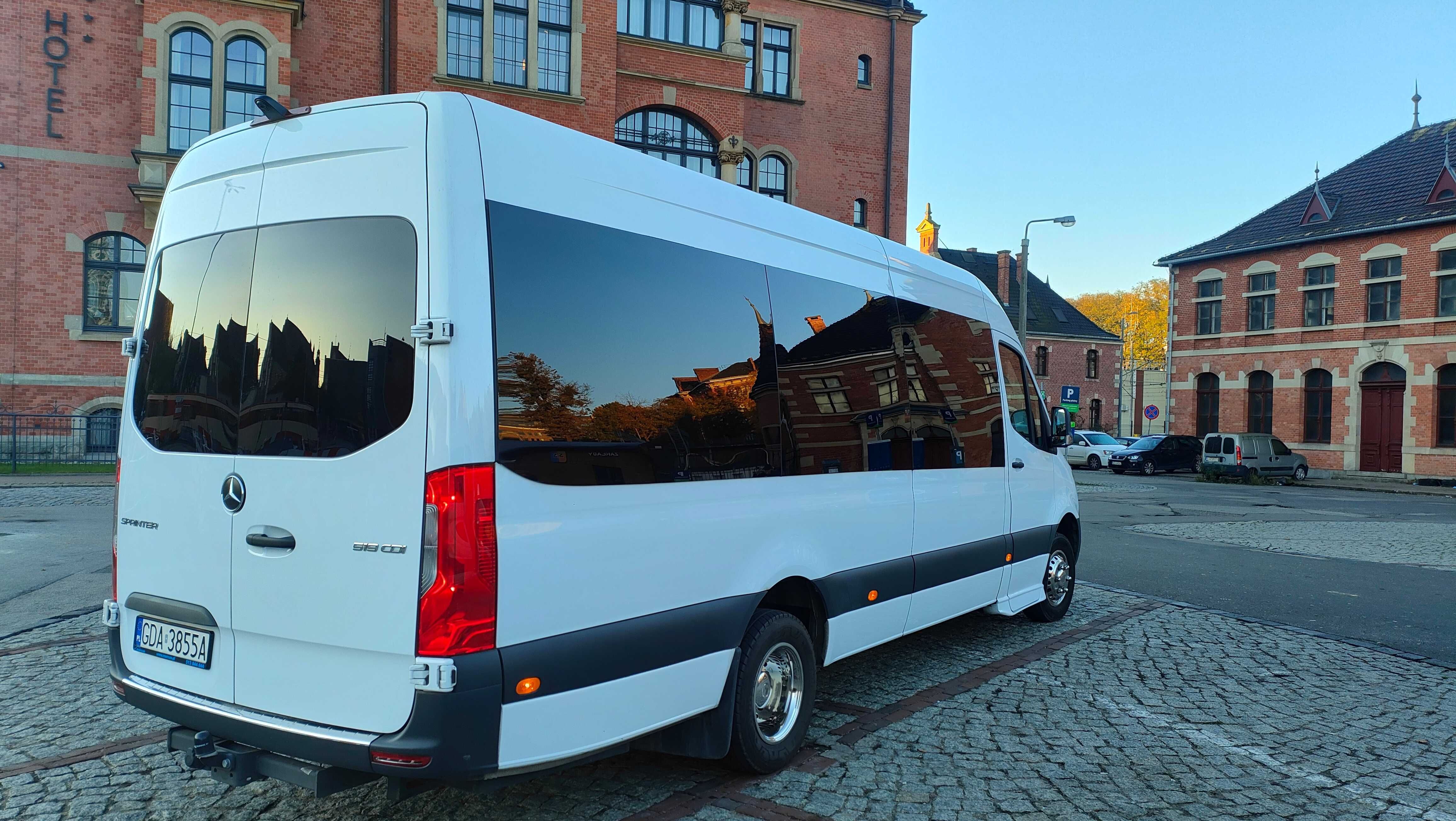 Przewóz osób, wynajem busa, transport osobowy, autobus