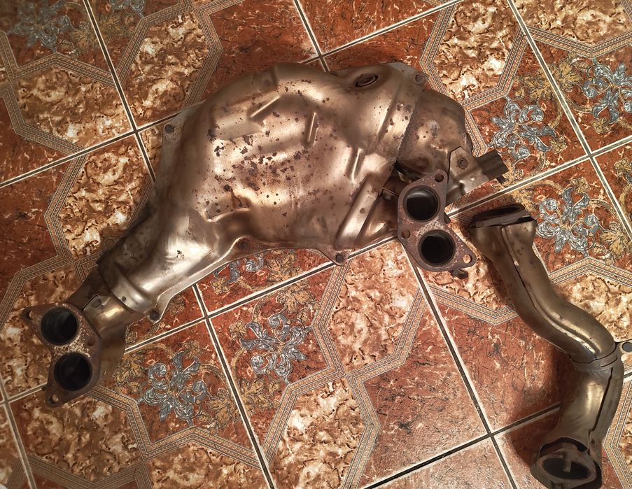 Kolektor wydechowy Subaru brz/gt86