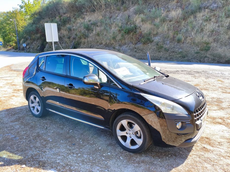 Peugeot 3008 1.6 HDi - Automático - Teto panorâmico - Impecável!