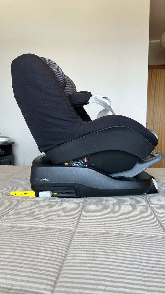 Cadeira Auto Bebé Confort Pearl + Base Isofix FamilyFix