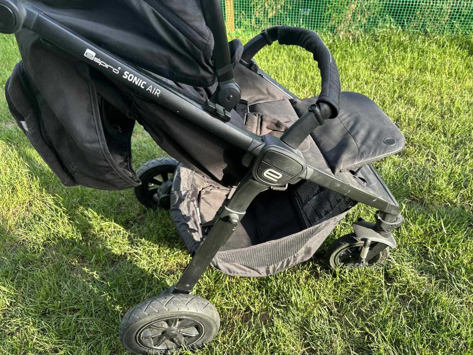 Sprzedam wózek spacerowy