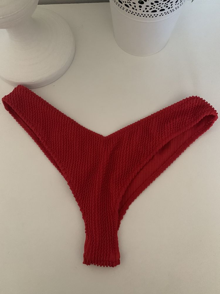 Cueca bikini vermelha calzedonia