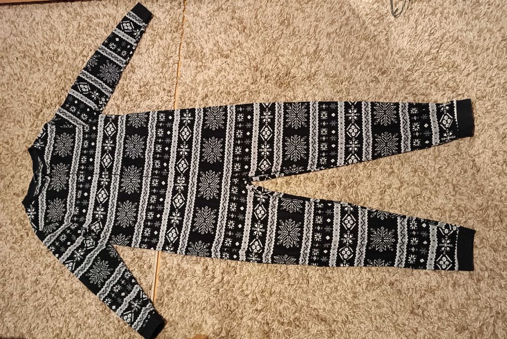 Kombinezon pajac piżama DUNNES rozmiar "S"