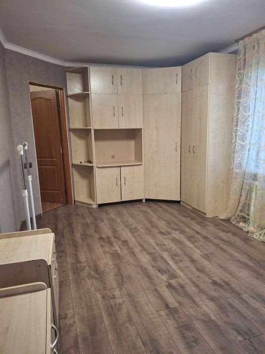 Оренда 3-к квартири проспект Науки.