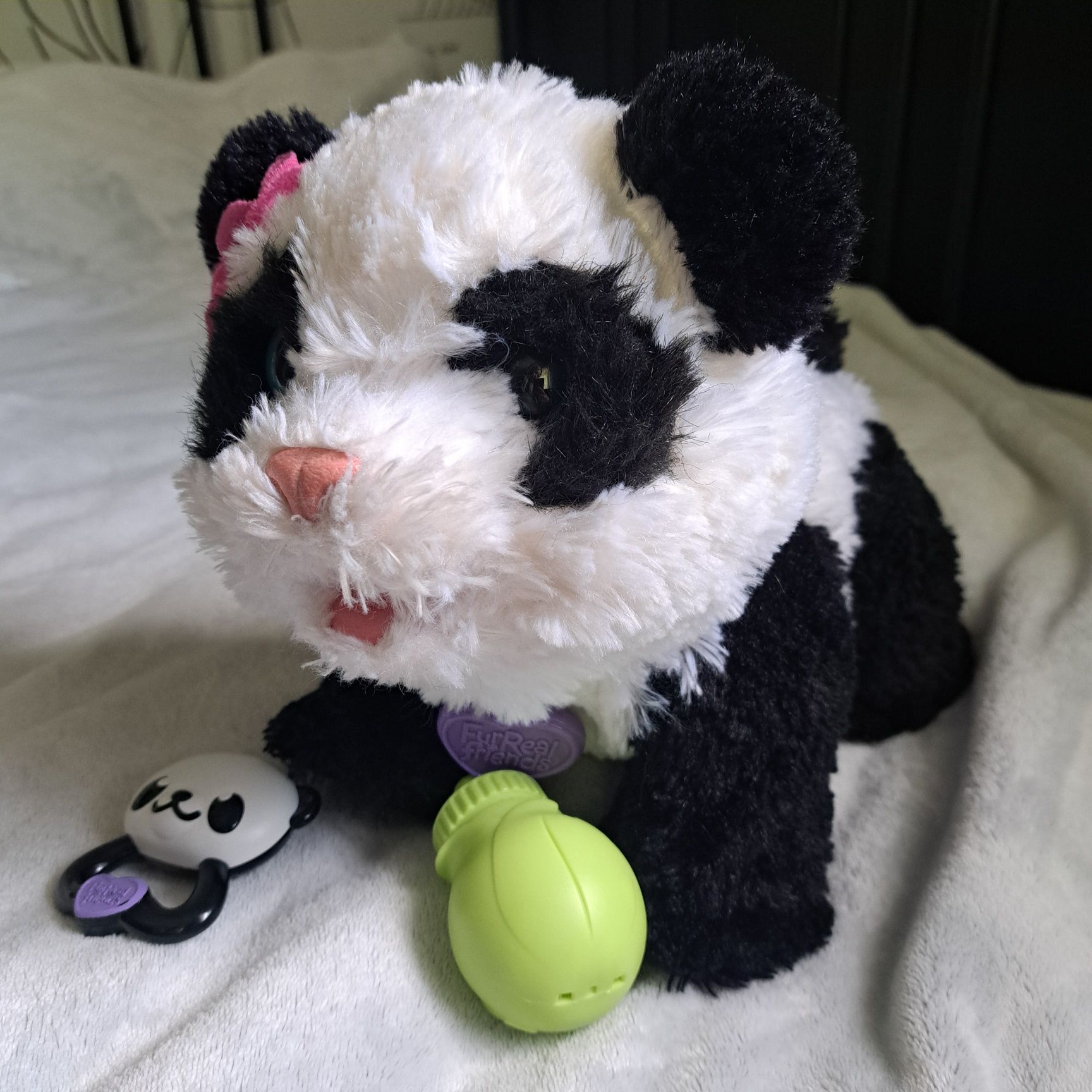 Interaktywna panda niemowle Pom Pom Hasbro