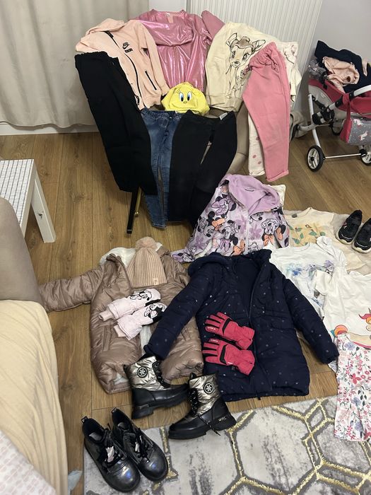 Ubrania dziewczynka 128cm kurtka zimowa buty zimowe i jesienne