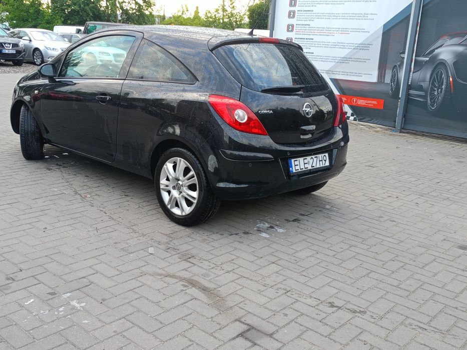 Samochód Opel Corsa D