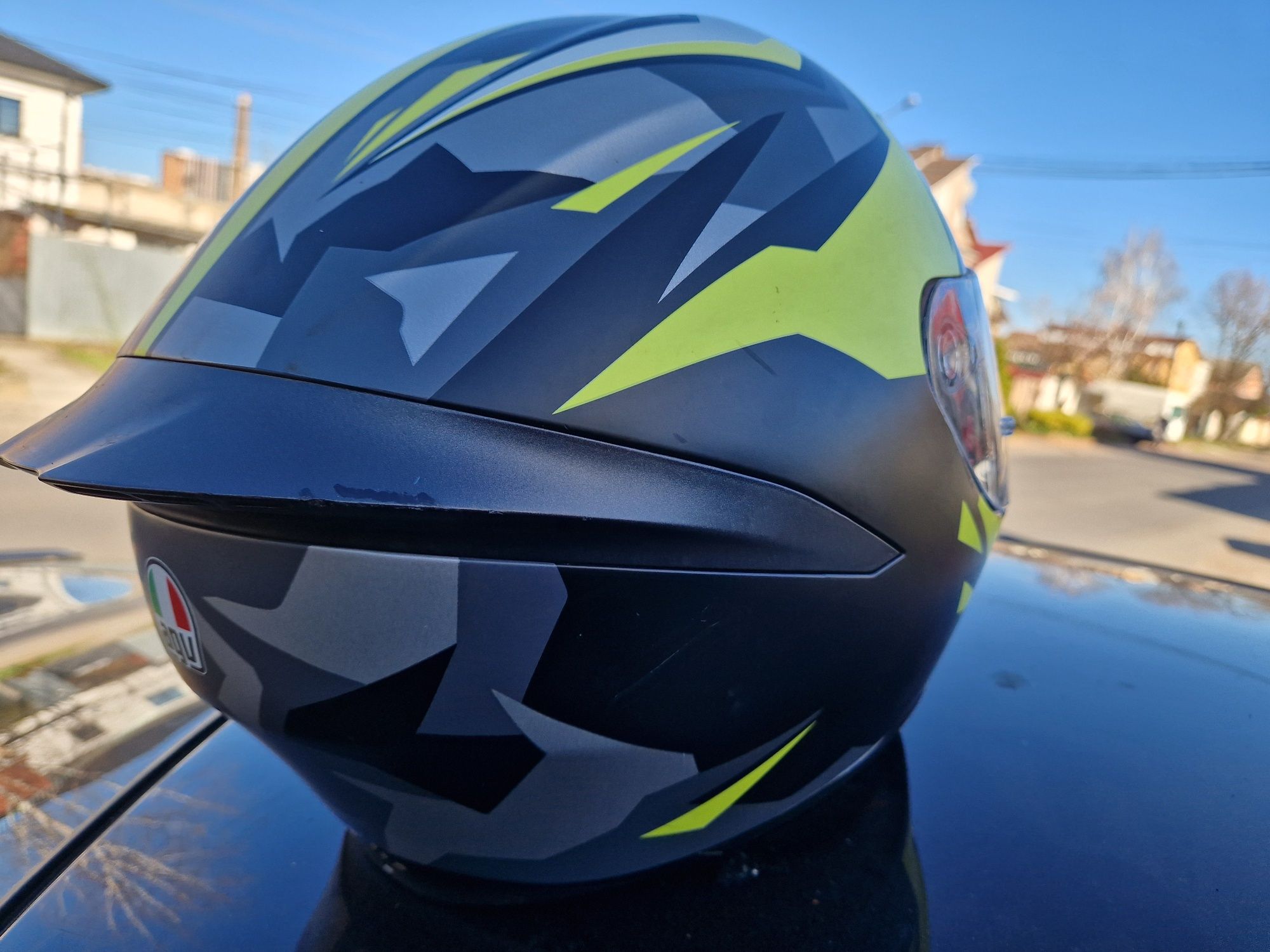 Продам шлем AGV k1