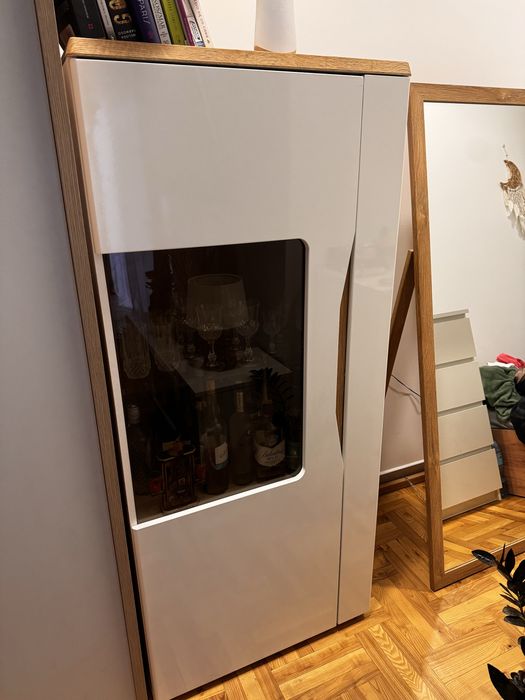 Witryna, barek, biblioteczka