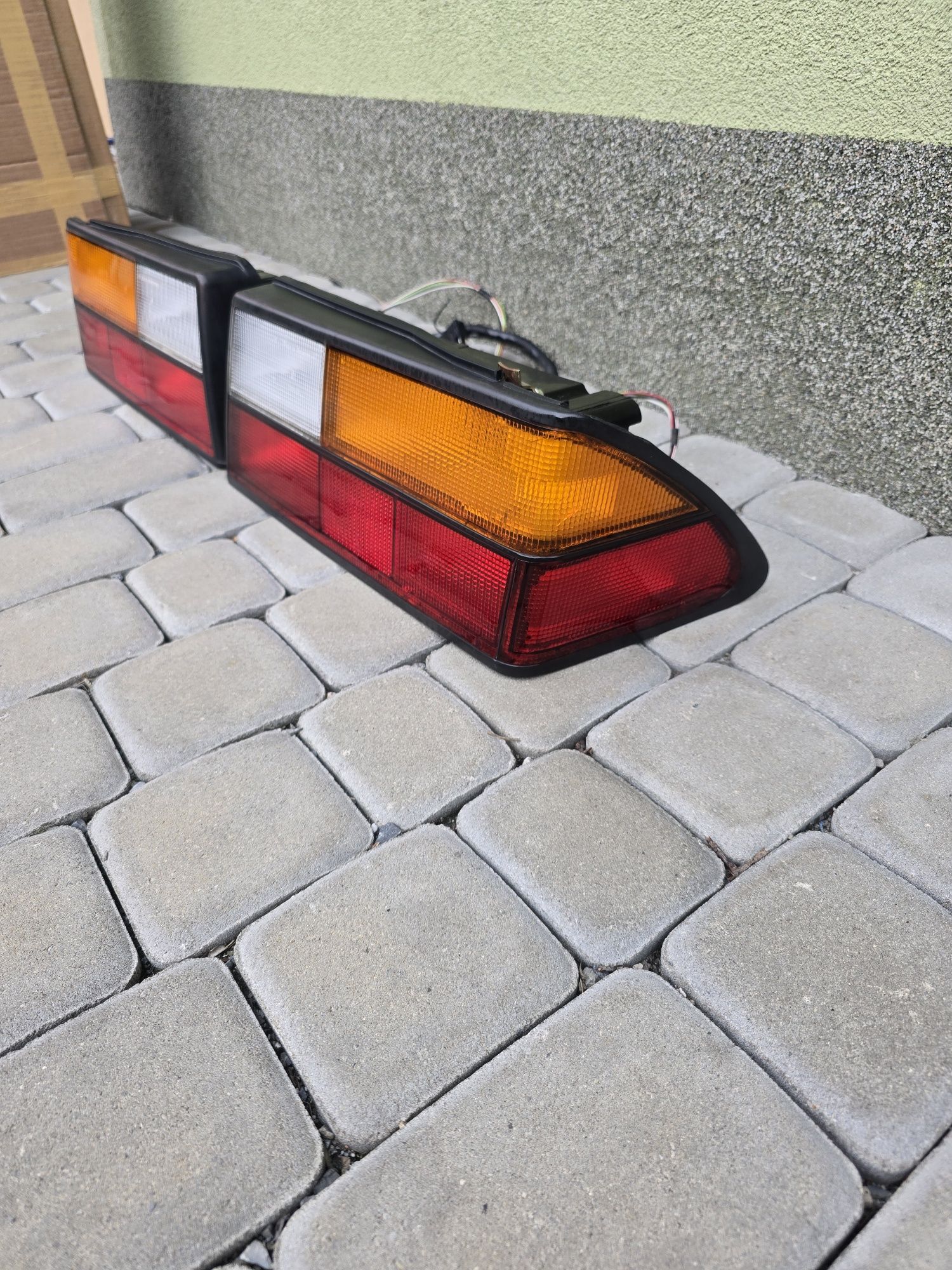 Lampy Tylne SAAB 900 i KROKODYL
