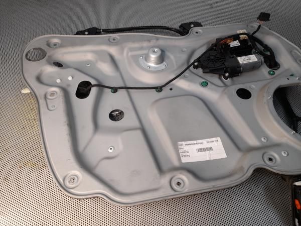 Elevador vidros frente esquerdo VOLKSWAGEN Caddy III Kombi (2KB, 2KJ,