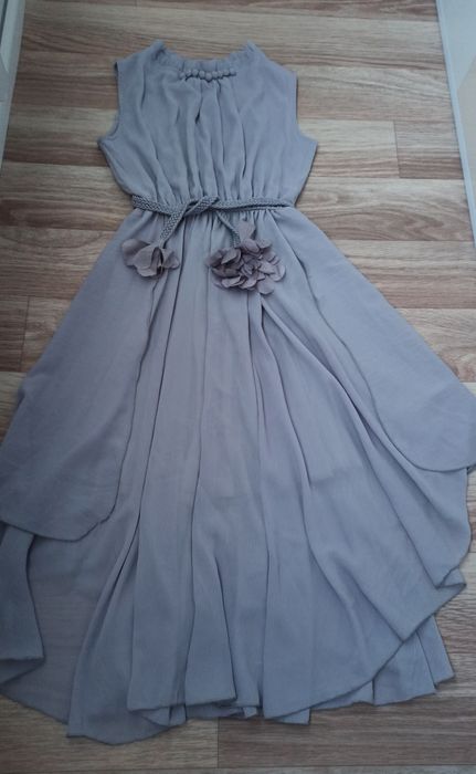 Сукні жіночі, розміри 46, 54