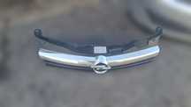 Grelha frontal Opel Astra H de 2006
