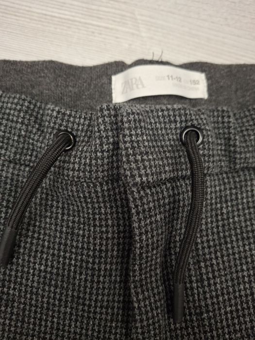 Ciepłe spodnie Zara 134