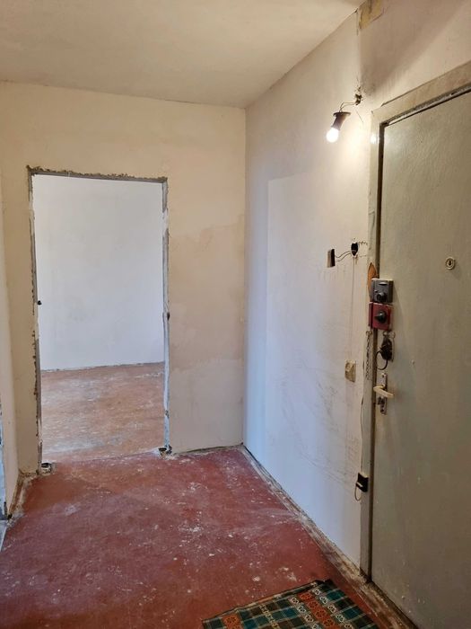 2 кімнатна квартира 48м2 з роздільними кімнатами по вул. Доценко-KI