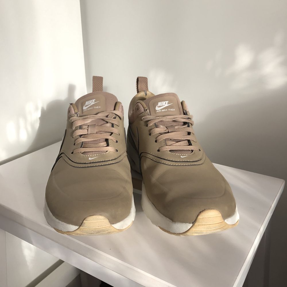 Nike Air Max Thea buty sneakersy beżowy nude 38.5