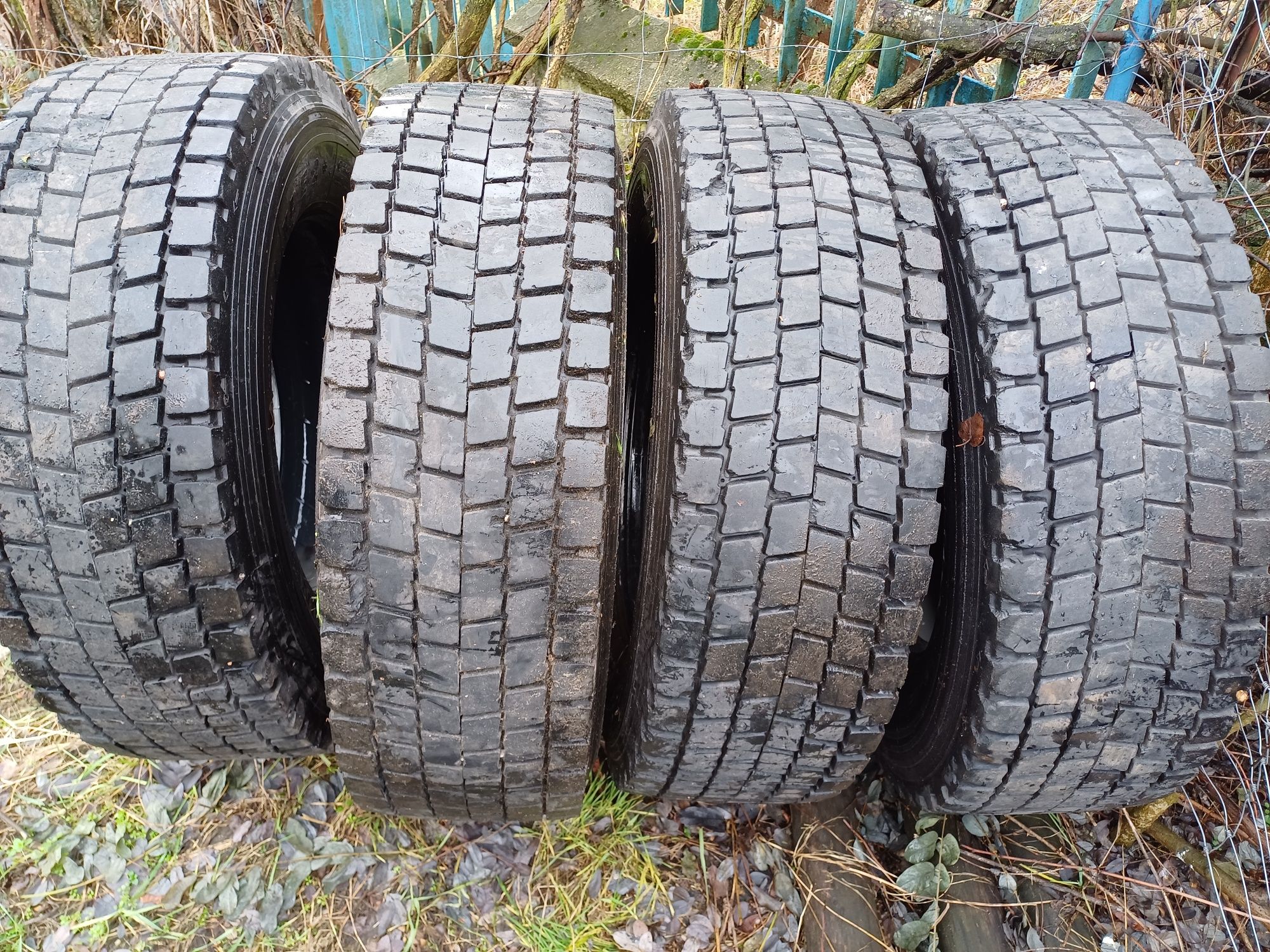 285/70/19,5 Michelin