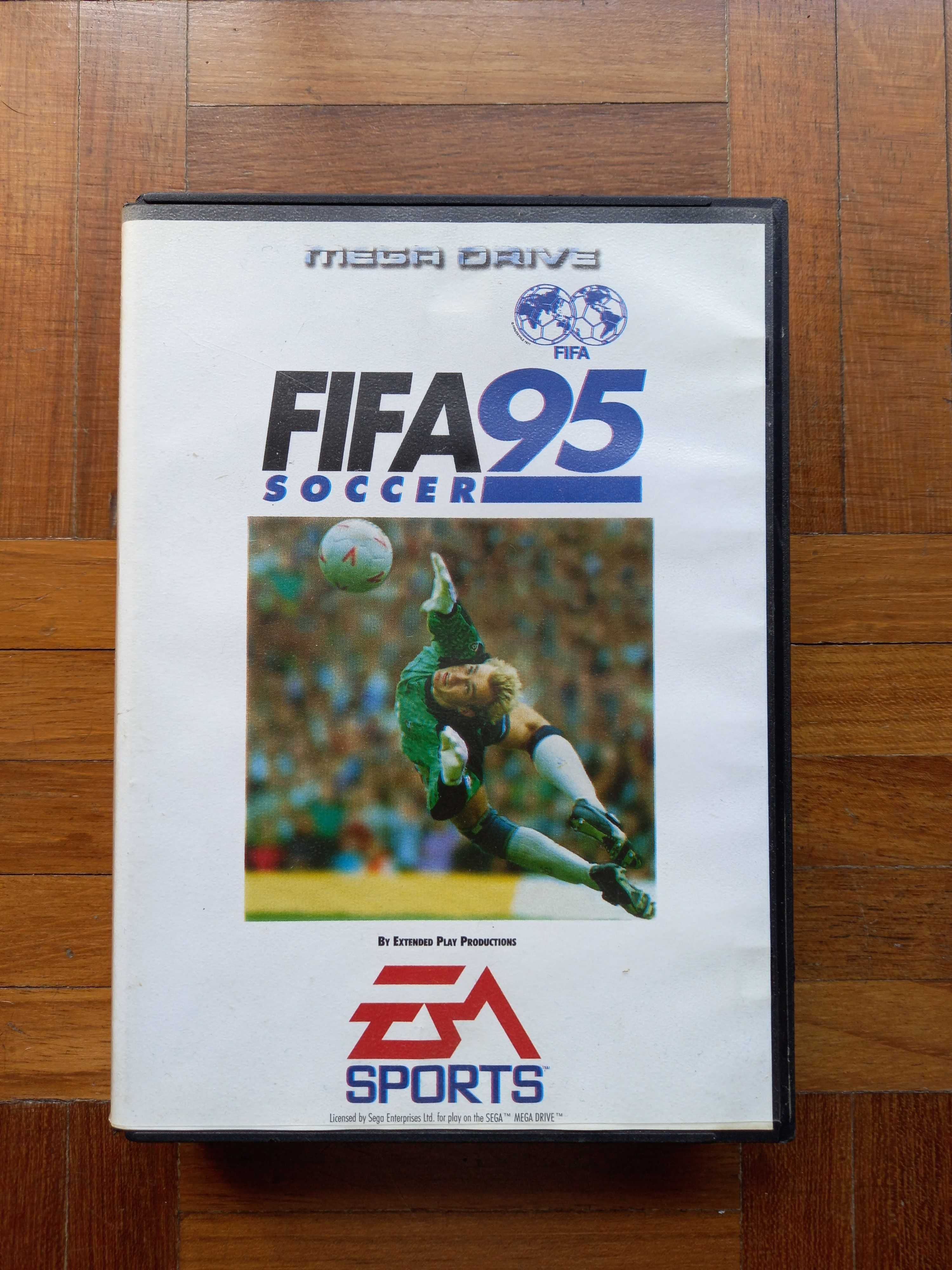 Sega Mega Drive II + jogo FIFA Soccer 95