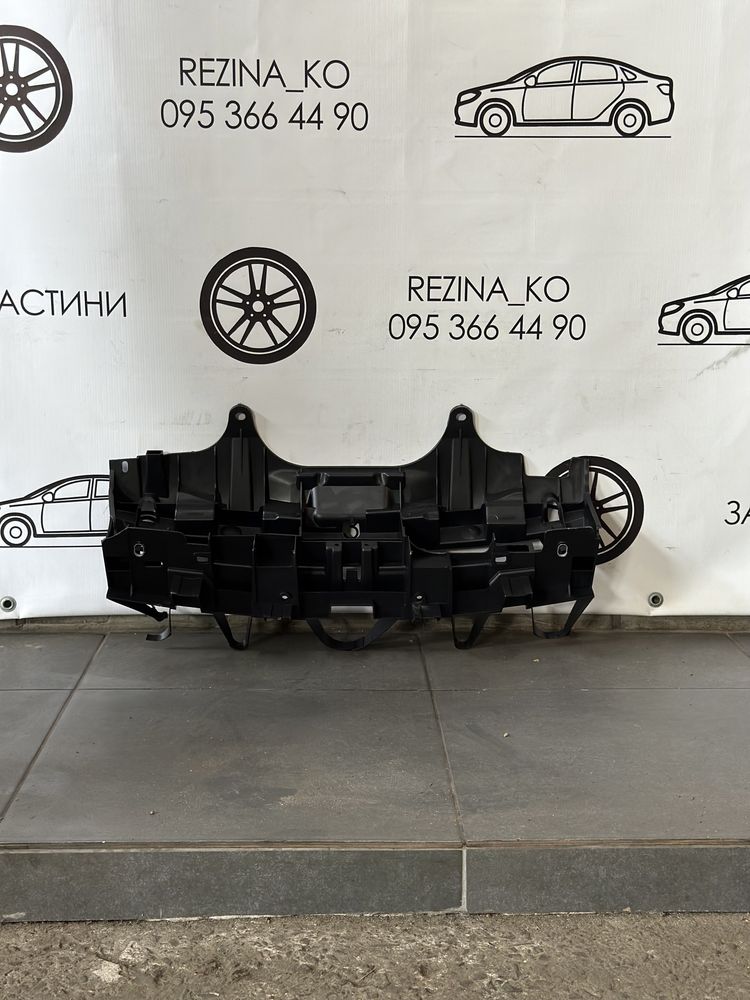 Підсилювач переднього бампера Renault Laguna 3 2008-2015 р. (новий)