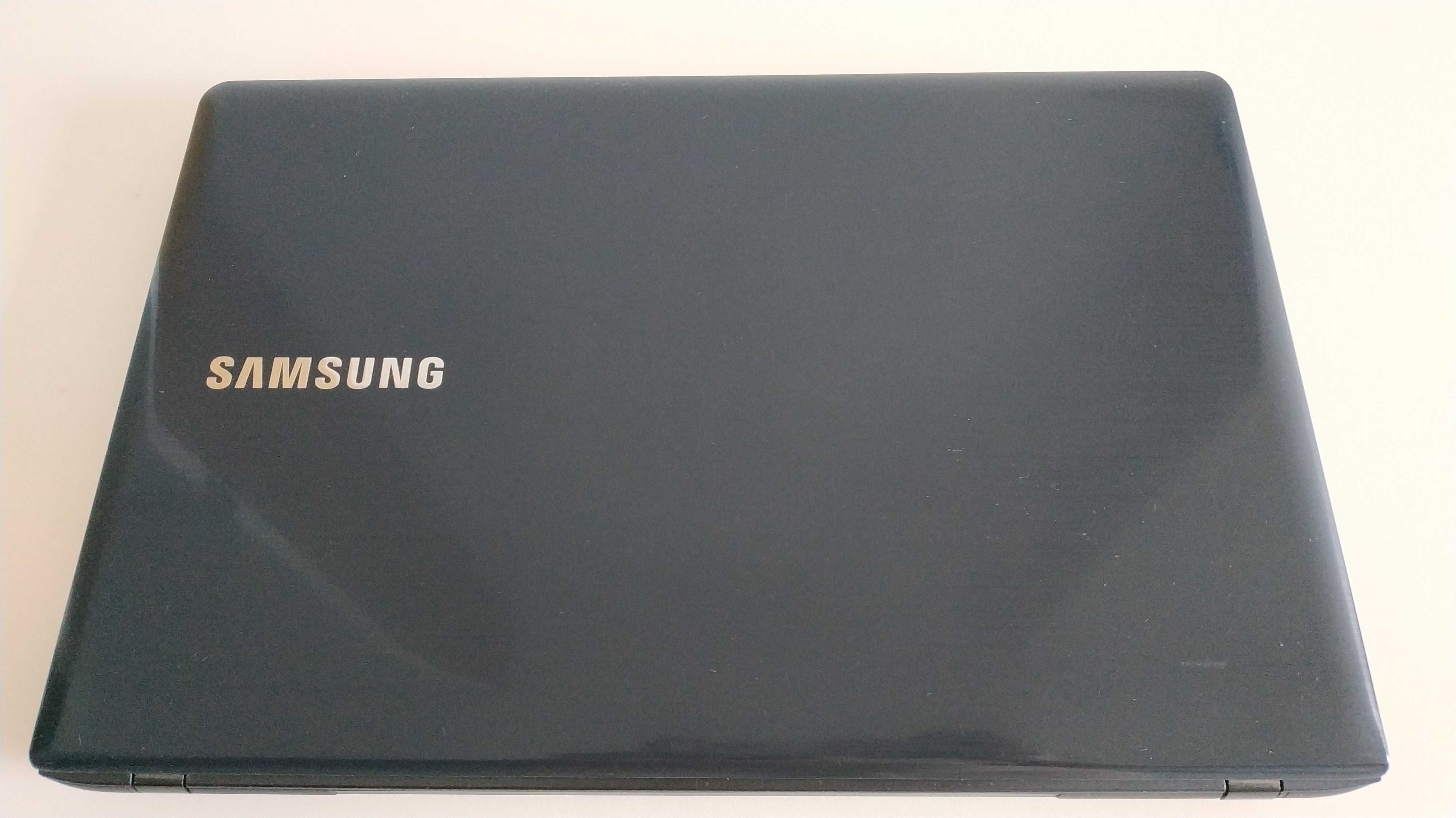 Samsung NP270E5E i3, 4 GB RAM, 500 GB