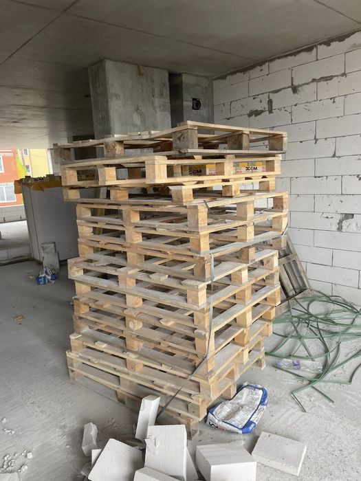 Продам піддони б/у