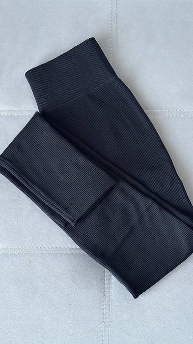 Продам безшовні лосіни рубчік 290 грн