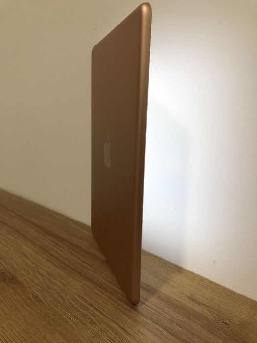 iPad 6, 32 GB, Wi-Fi. Айпад 6 на 32 гб.