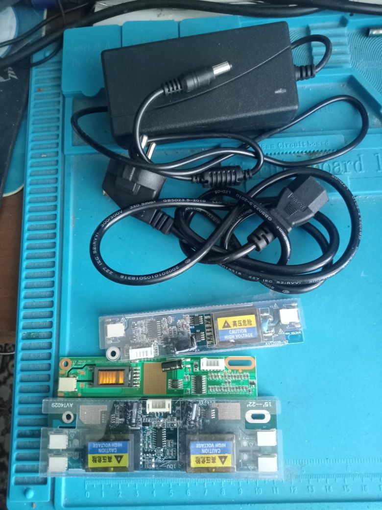 Продам дуже чудовий і класний тестер LCD-матриць.
