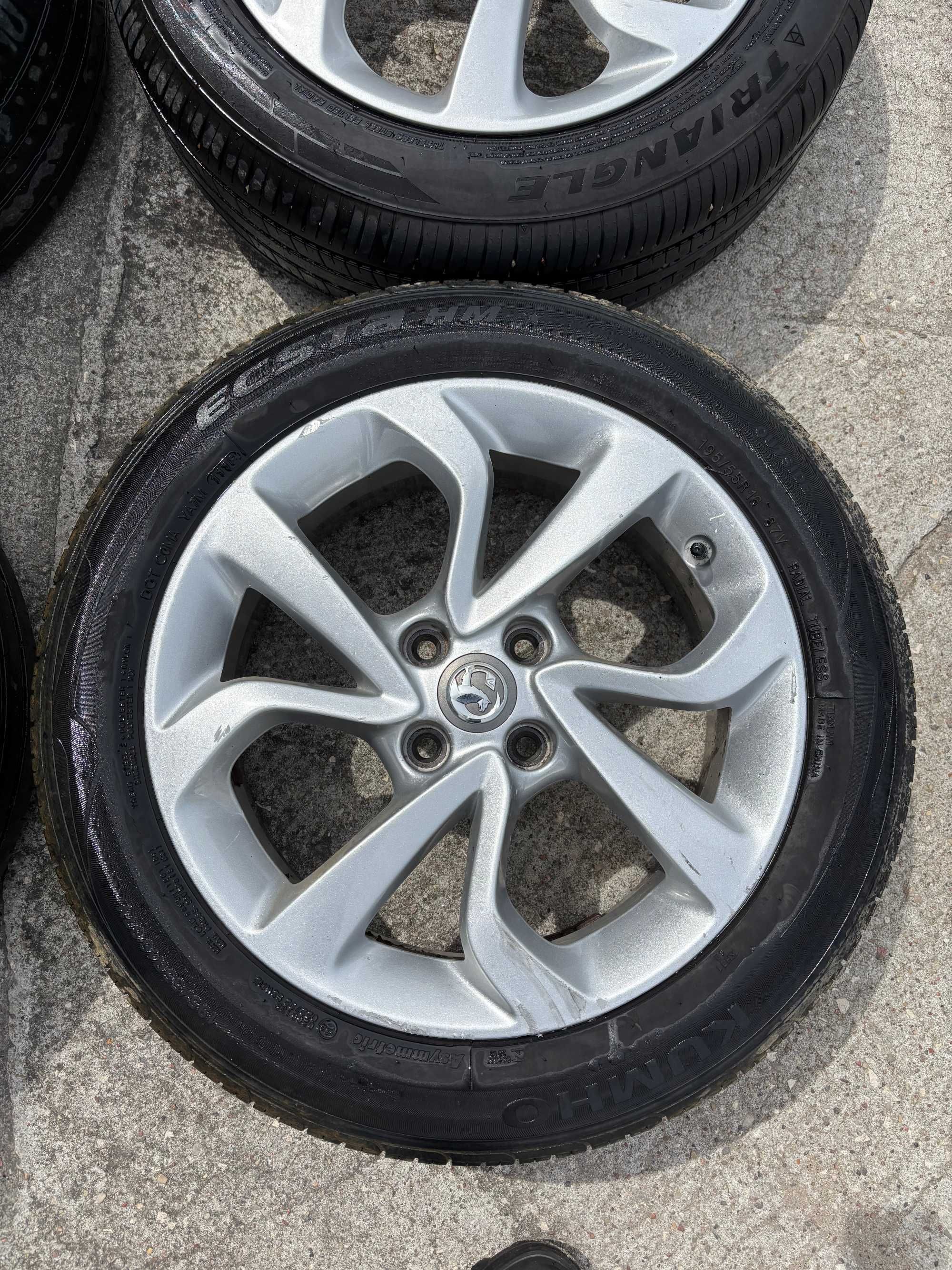 Opel Corsa Adam Koła Felgi Aluminiowe Z oponami 16 cali 4x100