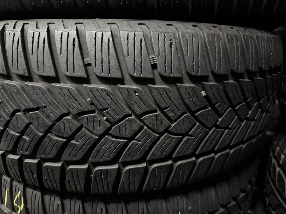 шини б.у зима 205/55 R16  Fulda Kristall Control HP2 склад шин