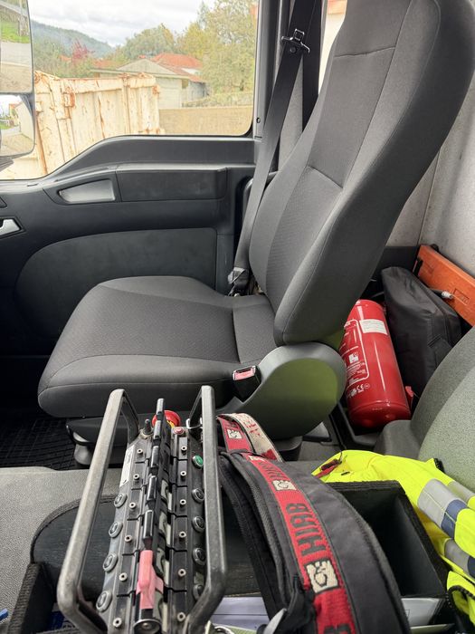 Man com grua hiab 322  de 22.5m e bascúla