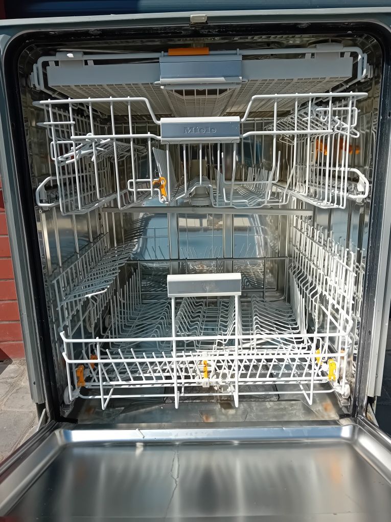 Zmywarka wyparzarka Miele Professional PG8082 [gwar/dowóz]