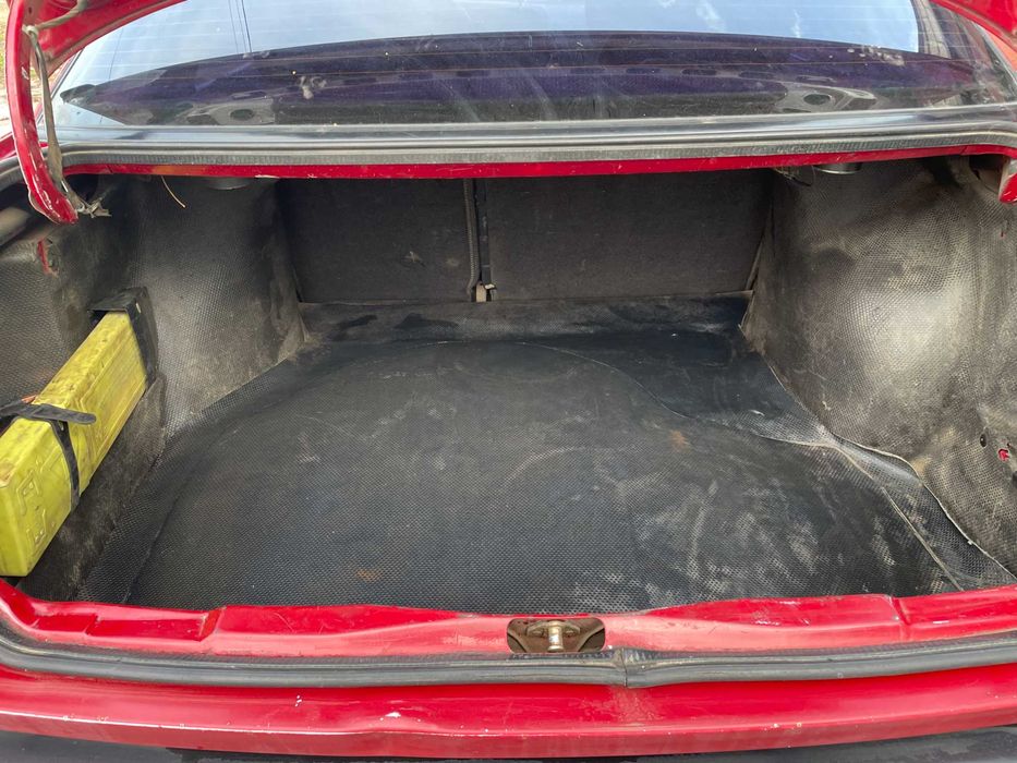 Volkswagen Passat B3 (1993) - 2.0 Инжектор, АКПП, Кондиционер