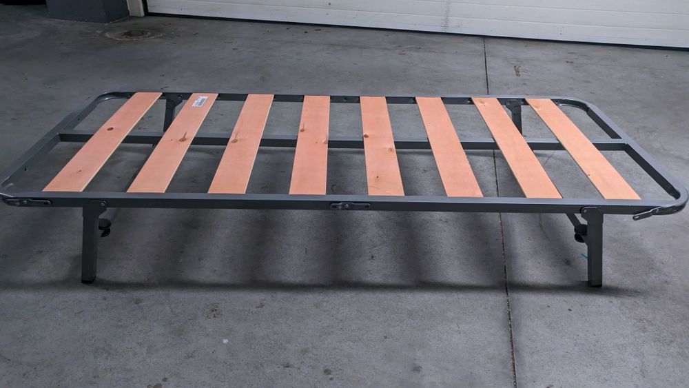 Cama dobrável (possibilidade gavetão)