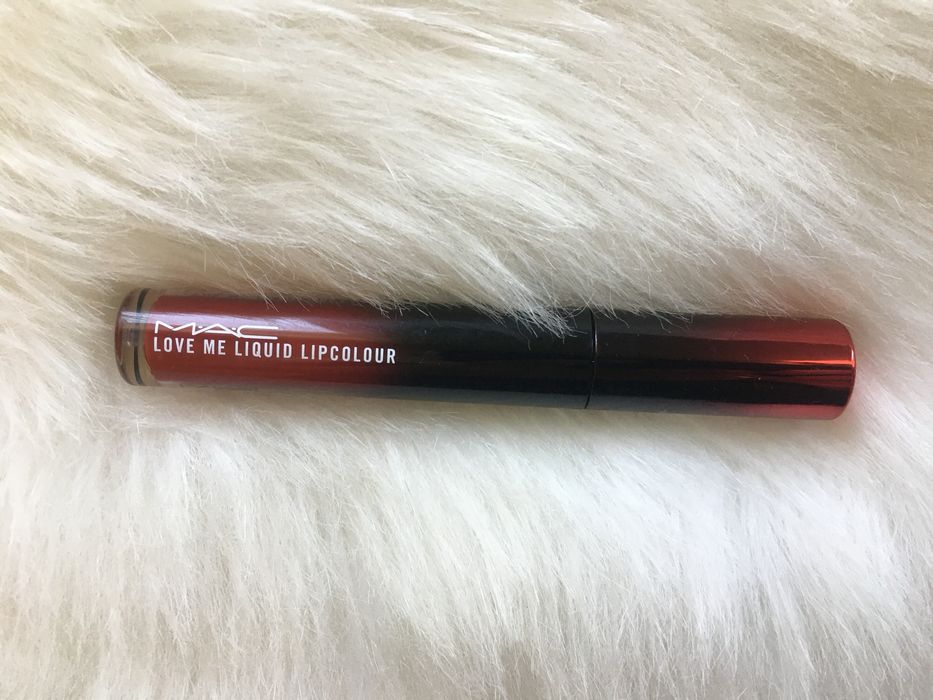 Червона рідка помада Mac відтінок «e for efortless” оригінал