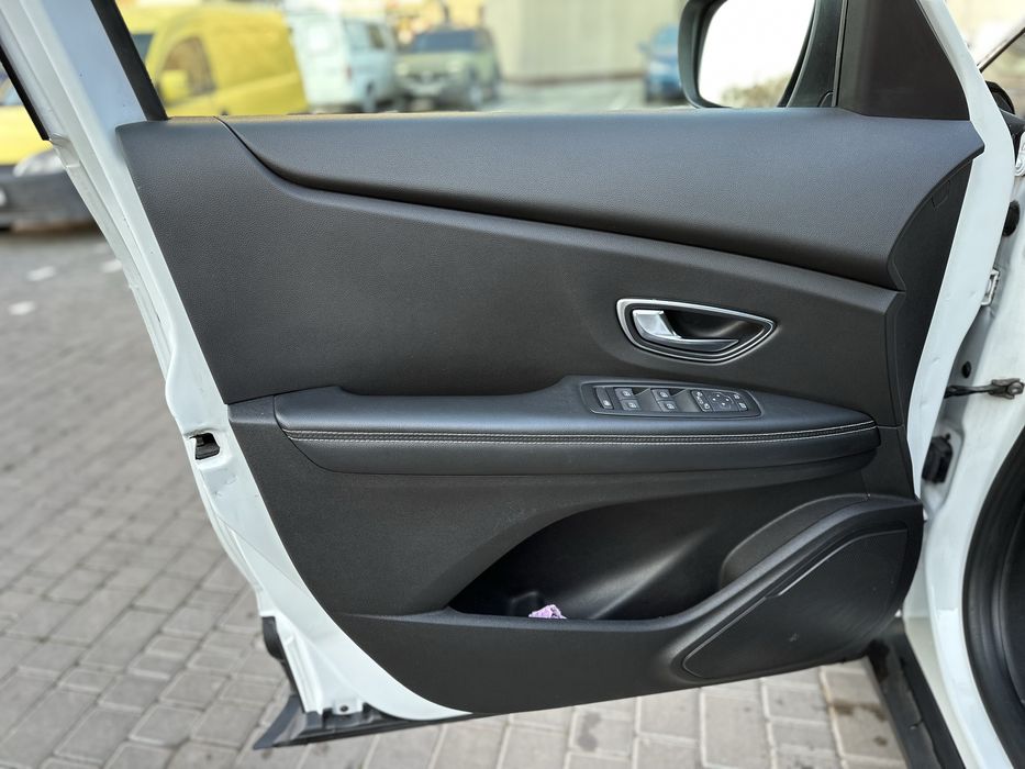 Renault Grand Scenic 2017