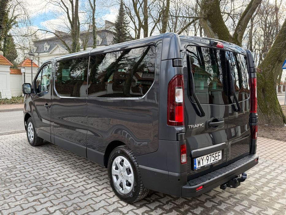 Grupa Nexus Transport osób Polska i Europa lotniska 7-8 + 1 osób