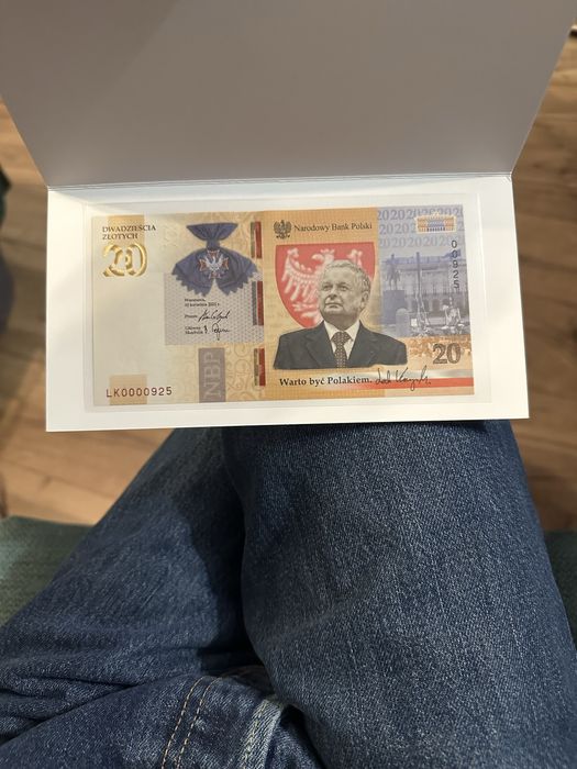 20 zł 2021 r lech Kaczyński NISKI NUMER 925