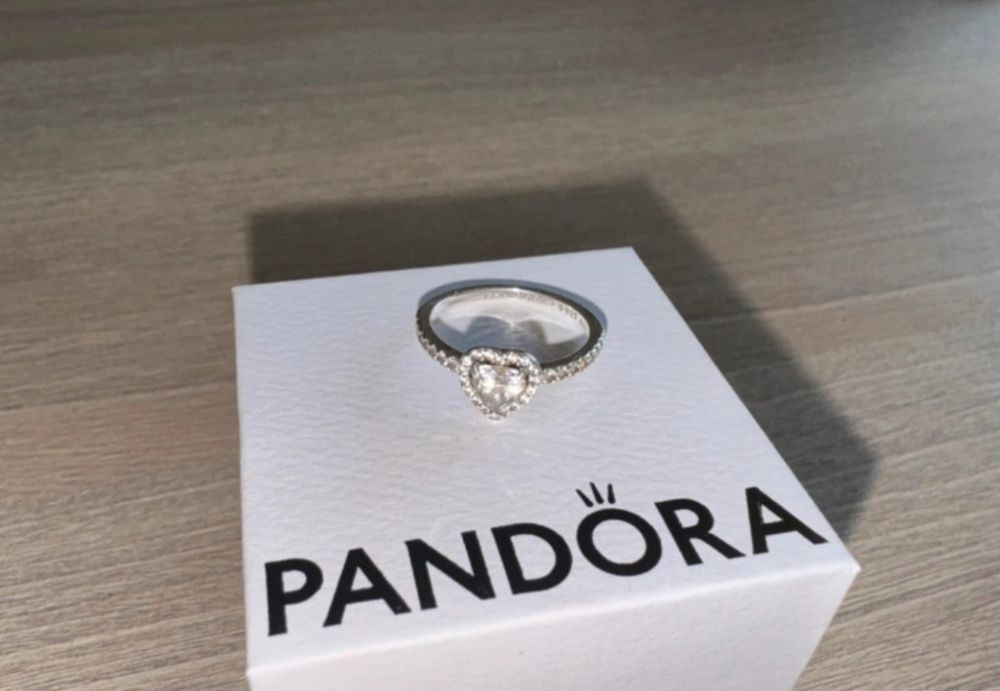 Pierścionek Pandora