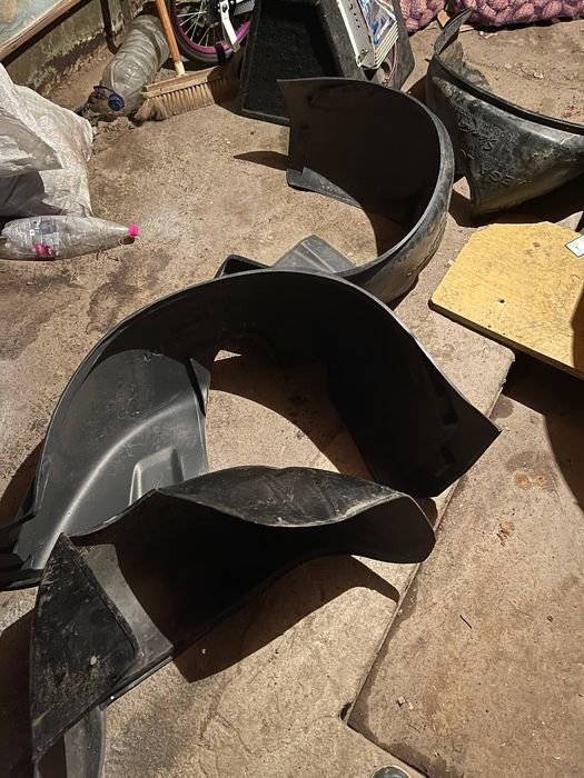 Підкрильники для авто