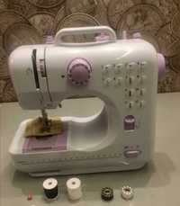 швейная машинка приспособлена шить рукава и штаны