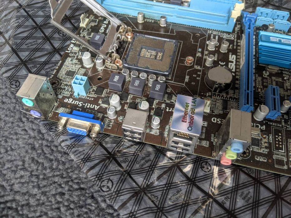 Материнська плата ASUS P8H61-M LX3 Plus R2.0