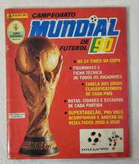 Caderneta Mundial 1990 versão Brasileira.