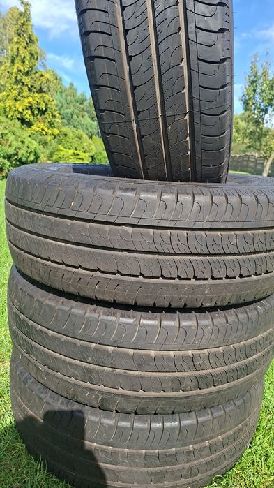 Goodyear cargo grip 215/65/16c