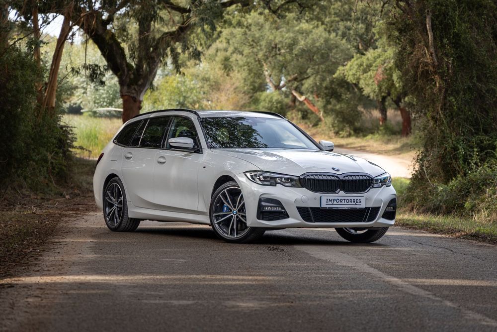 BMW 330 e Touring Pack Desportivo M Auto
