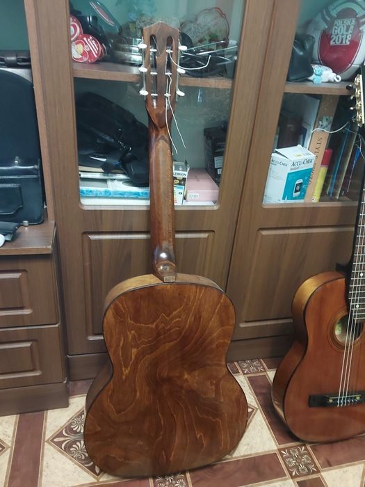 Класична гітара для початківців